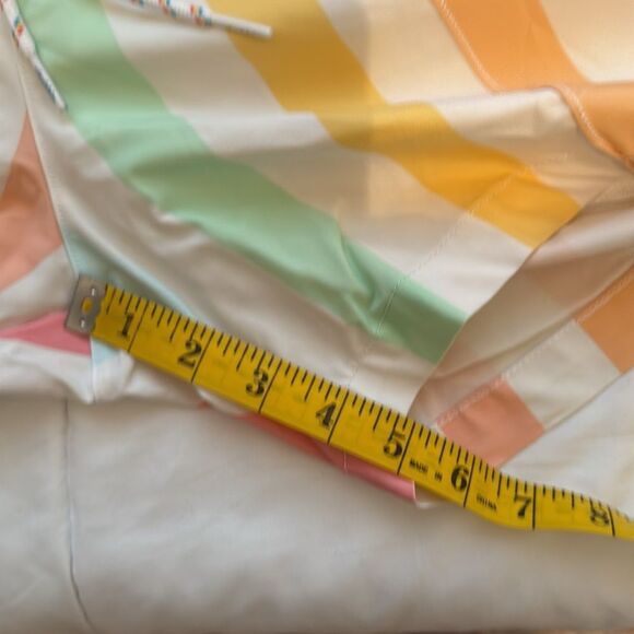 Chubbies Abstract Pastel Vertical Stripe Swim Shorts Trunks Men’s, Size XL, 5.5” - Picture 8 of 11